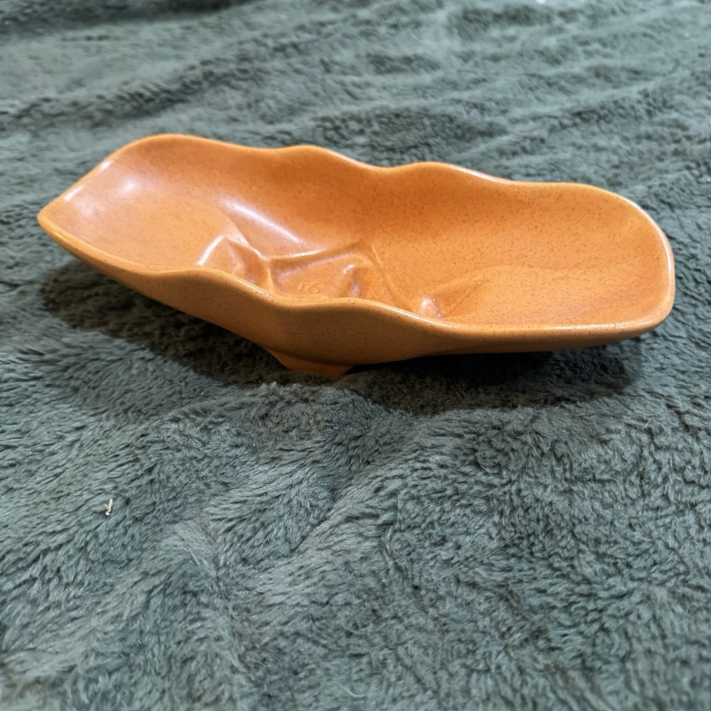 McCoy Pottery 16 01 Ceramic Pottery Planter Dish With Original Price On Bottom